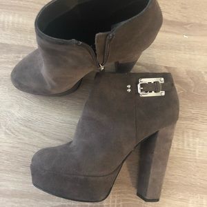 Dolce Vita booties size 8 WORN ONCE